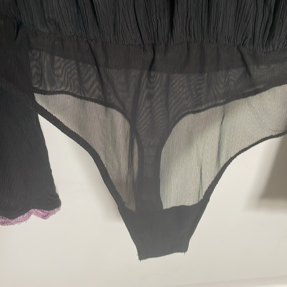 FREE PEOPLE Gorgeous Top Size SMALL SP Excellent Condition $80 Black/Purple - Picture 5 of 6